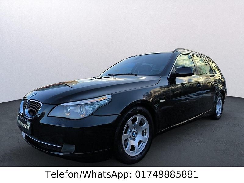 Gebraucht BMW 523 190 PS (139 kW) 2008 Black sapphire metallic Kombi