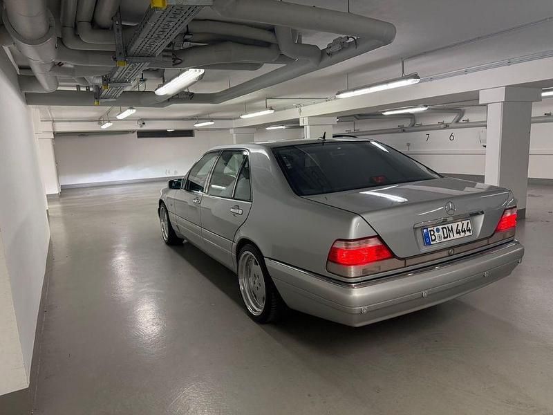 Gebraucht Mercedes S320 231 PS (169 kW) 1997 Silber Limousine