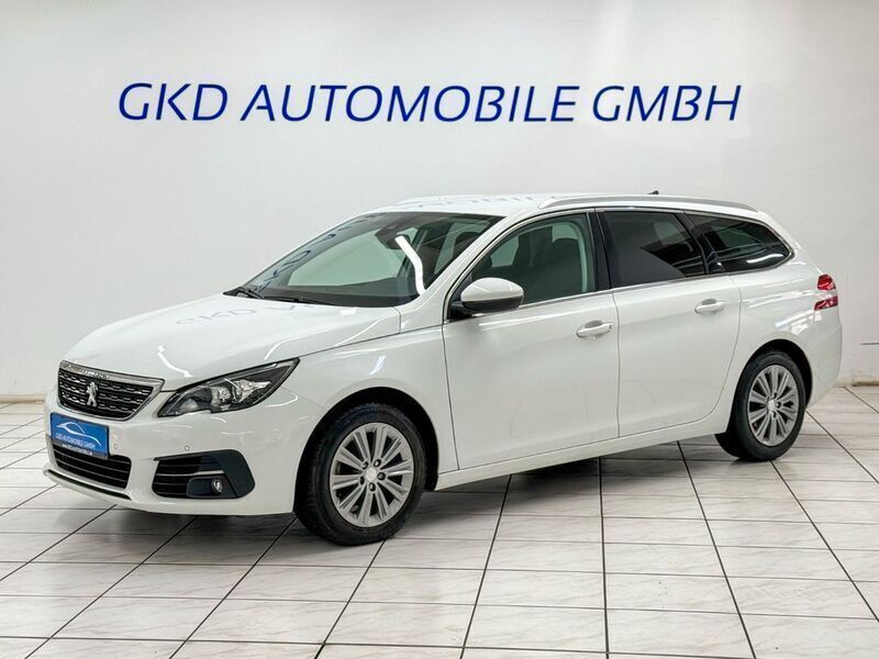 Weiß Gebraucht 2021 Peugeot 308 Allure Kombi | 13.490 € (Fairer Preis) - Bild 1/4