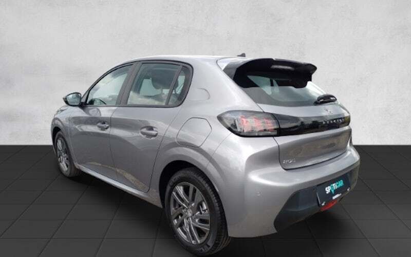 Gebraucht Peugeot 208 Active 101 PS (74 kW) 2021 Grau Kleinwagen