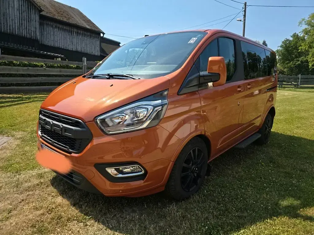 Gebraucht Ford Tourneo 185 PS (136 kW) 2021 Orange Van / Kleinbus