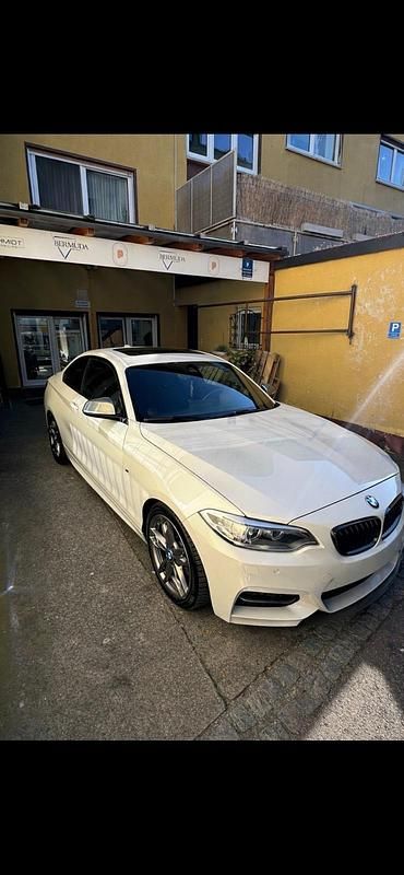 Gebraucht BMW M235 M Sport 326 PS (239 kW) 2016 Weiß Coupé