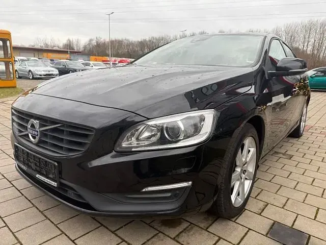 Gebraucht Volvo S60 Business Edition 150 PS (110 kW) 2016 Schwarz Limousine