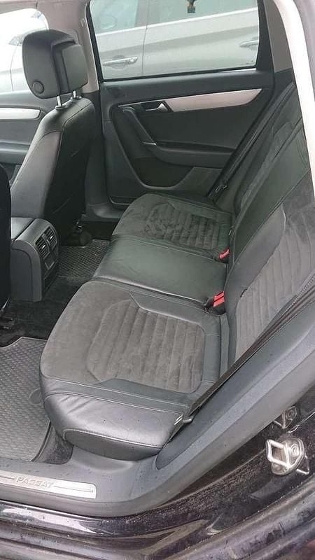 Gebraucht VW Passat Highline 140 PS (102 kW) 2011 Schwarz Kombi