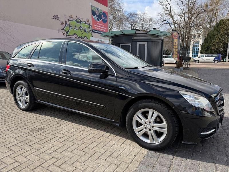 Gebraucht Mercedes R300 190 PS (139 kW) 2011 Schwarz Van / Kleinbus