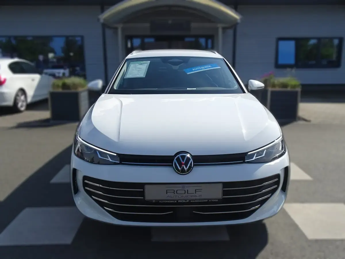 Gebraucht VW Passat Business 150 PS (110 kW) 2025 Kombi