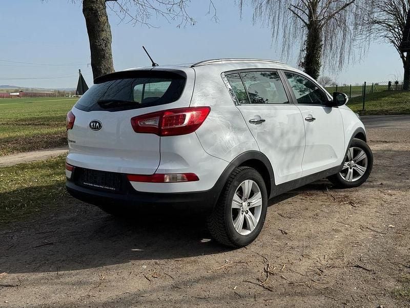 Gebraucht Kia Sportage Vision 135 PS (99 kW) 2012 Weiß SUV