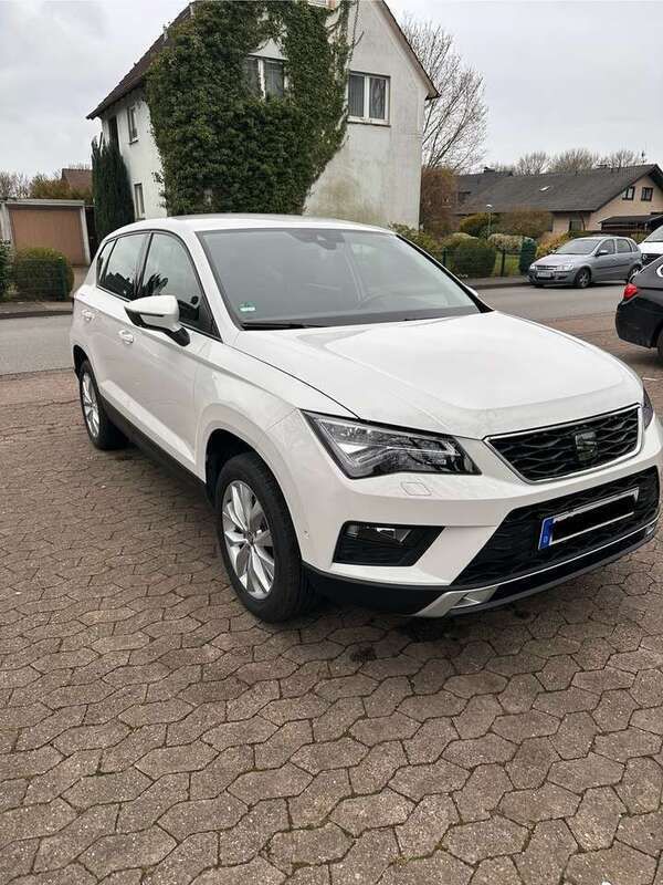 Weiß Gebraucht 2017 Seat Ateca SUV | 15.300 € (Etwas zu teuer) - Bild 1/4