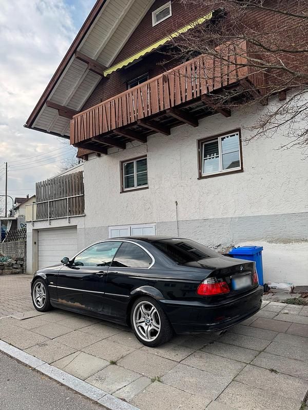Second-hand BMW 325 192 CP (141 kW) 2000 Negru Coupe