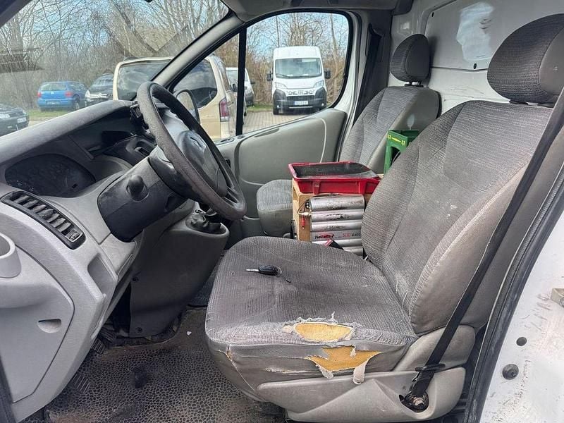 Gebraucht Renault Trafic 90 PS (66 kW) 2008 Weiß Van / Kleinbus