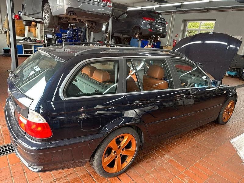 Gebraucht BMW 320 150 PS (110 kW) 2004 Schwarz Kombi