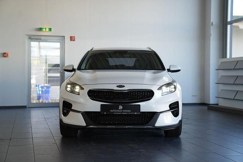 Gebraucht Kia XCeed Vision 160 PS (117 kW) 2021 (hw2) deluxeweiss met. SUV