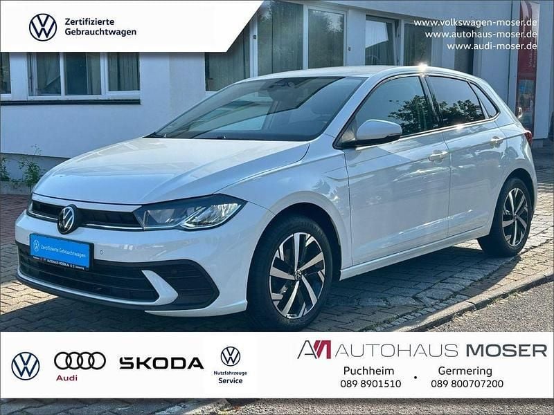 Weiß Gebraucht 2024 VW Polo IQ Drive Limousine | 19.420 € (Fairer Preis) - Bild 1/4