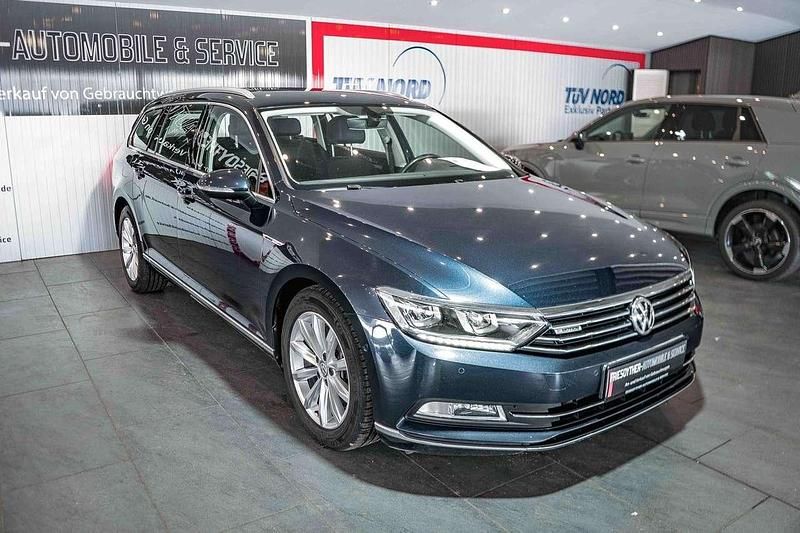 Gebraucht VW Passat Highline 239 PS (175 kW) 2017 Blau Kombi