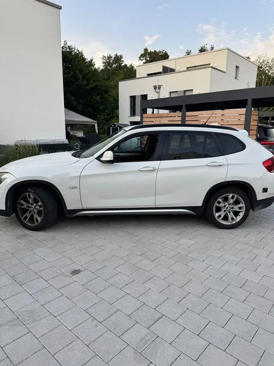 Gebraucht BMW X1 184 PS (135 kW) 2012 Weiß SUV
