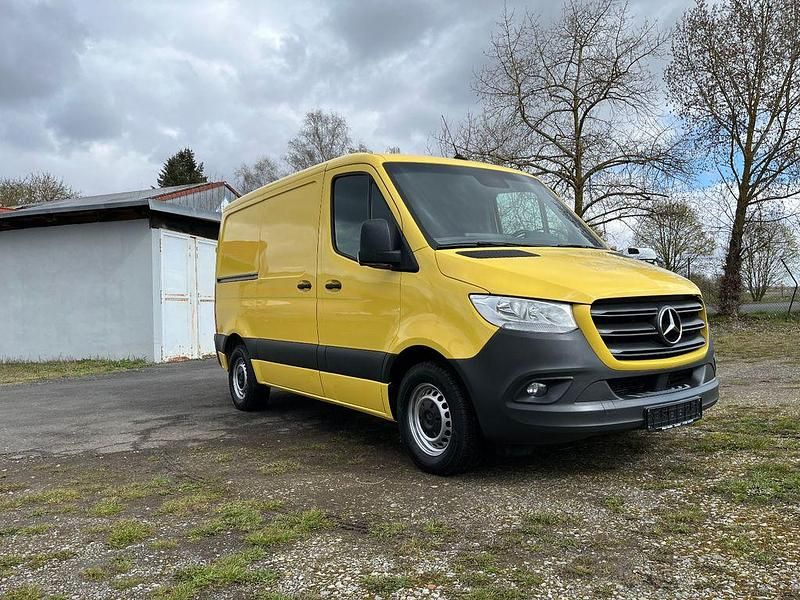 Gebraucht Mercedes Sprinter 163 PS (119 kW) 2020 Gelb Van