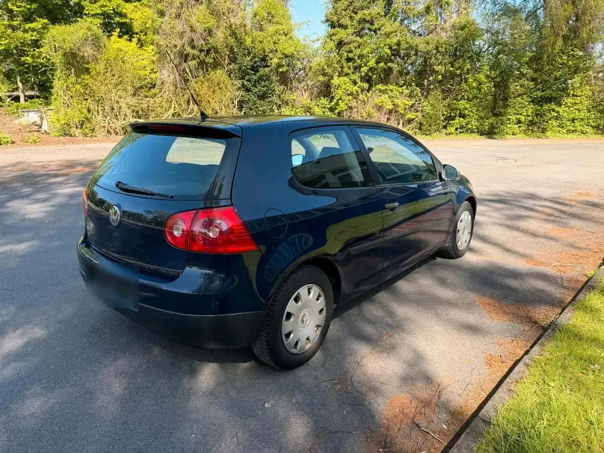 Gebraucht VW Golf V 75 PS (55 kW) 2008 Blau Kleinwagen