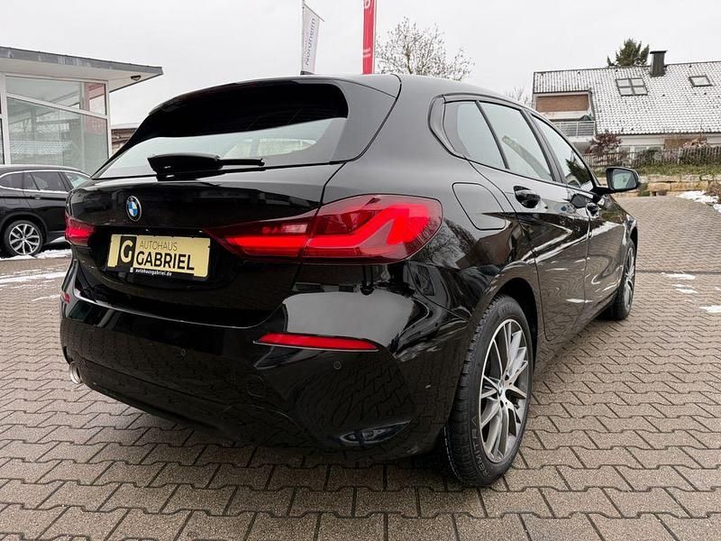 Gebraucht BMW 116 116 PS (85 kW) 2020 Schwarz Kleinwagen