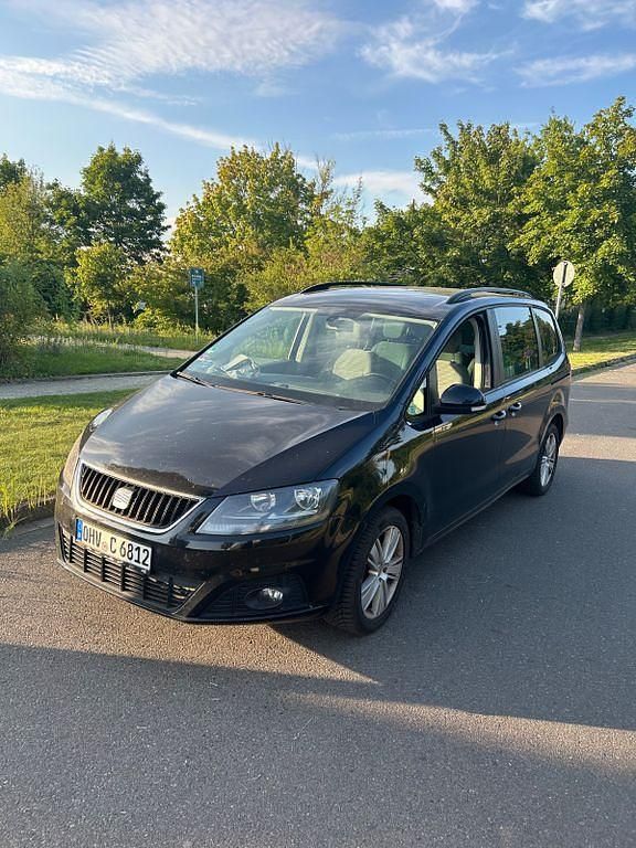 Schwarz Gebraucht 2013 Seat Alhambra Ecomotive Van / Kleinbus | 8.000 € (Superpreis) - Bild 1/4