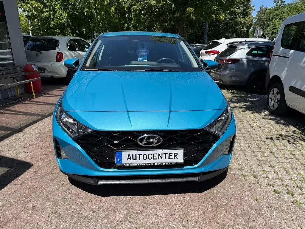 Gebraucht Hyundai i20 Edition 101 PS (74 kW) 2022 Blau Kleinwagen