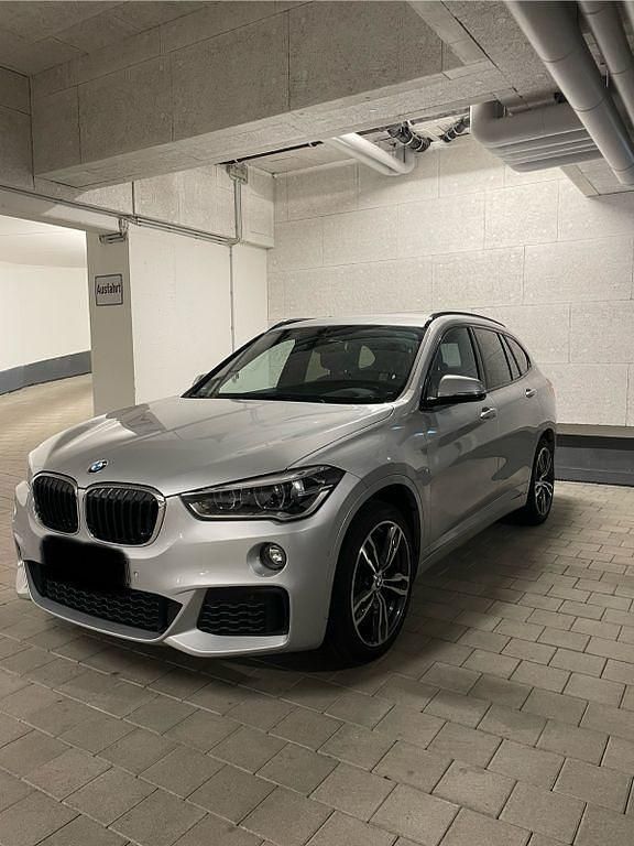 Silber Gebraucht 2018 BMW X1 M Sport SUV | 19.999 € (Guter Preis) - Bild 1/4