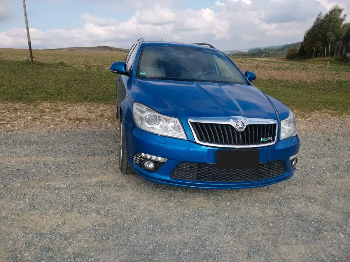 Używany Skoda Octavia RS 200 KM (147 kW) 2011 Niebieski Kombi