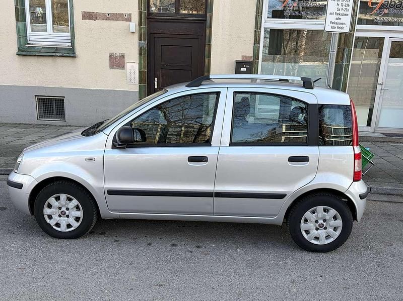 Gebraucht Fiat Panda Dynamic 60 PS (44 kW) 2011 Grau Kleinwagen
