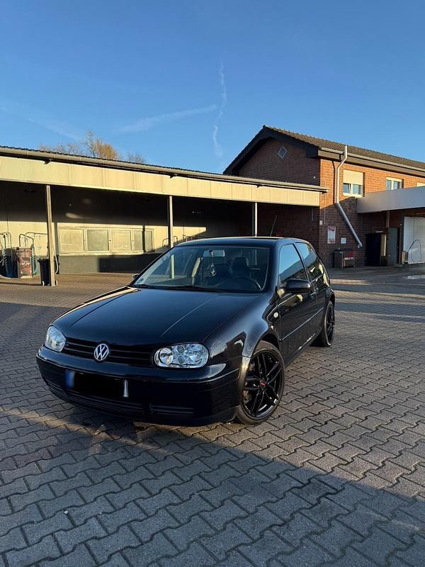 Gebraucht VW Golf 116 PS (85 kW) 2000 Schwarz Coupé