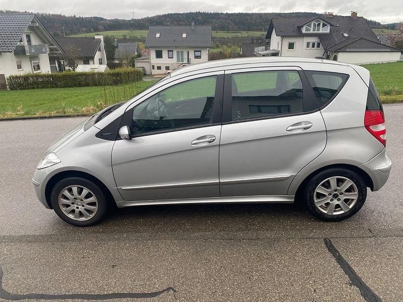 Gebraucht Mercedes A150 Classic 95 PS (69 kW) 2006 Grau Van / Kleinbus