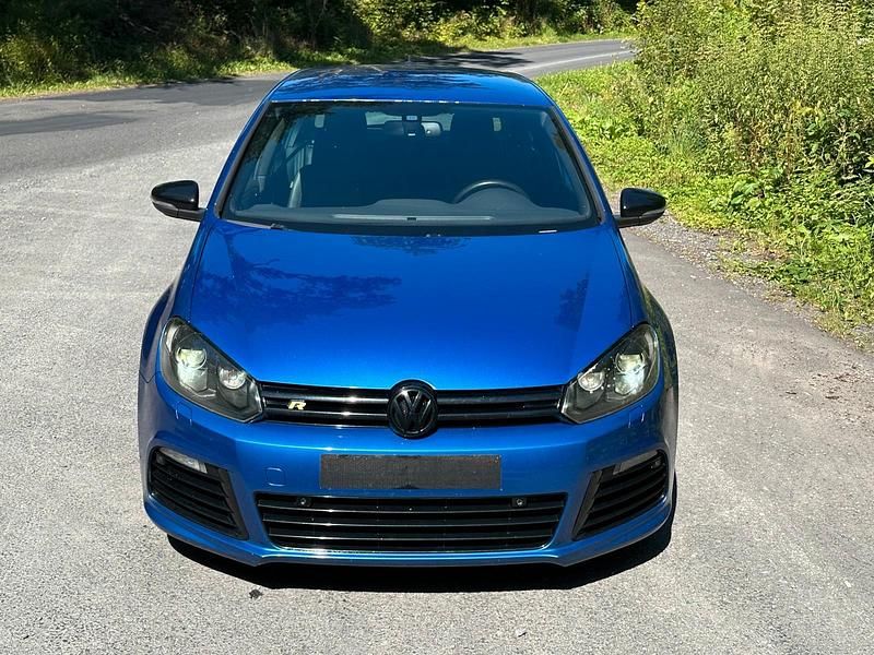 Blau Gebraucht 2011 VW Golf VI R Limousine | 11.000 € (Teuer) - Bild 1/4