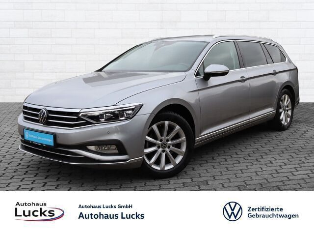 Silber (pyritsilber metallic) Gebraucht 2023 VW Passat Elegance Kombi | 34.717 € (Teuer) - Bild 1/4