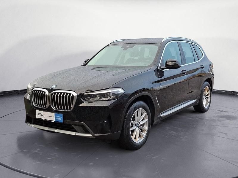 Gebraucht BMW X3 Sport Line 184 PS (135 kW) 2022 Schwarz SUV