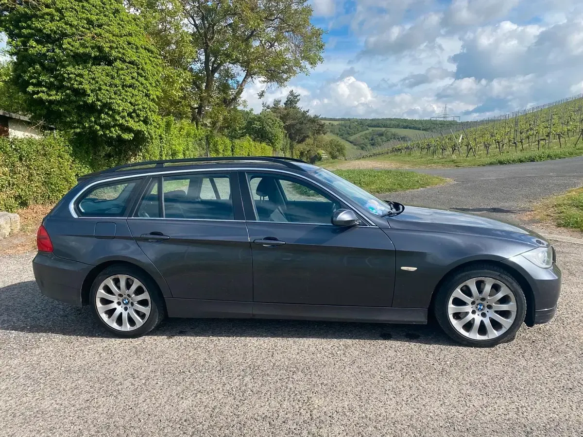 Gebraucht BMW 325 197 PS (144 kW) 2006 Grau Kombi