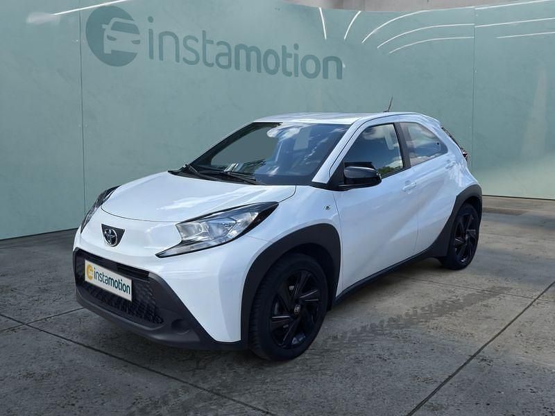 Weiß Gebraucht 2024 Toyota Aygo Kleinwagen | 17.499 € (Etwas zu teuer) - Bild 1/4