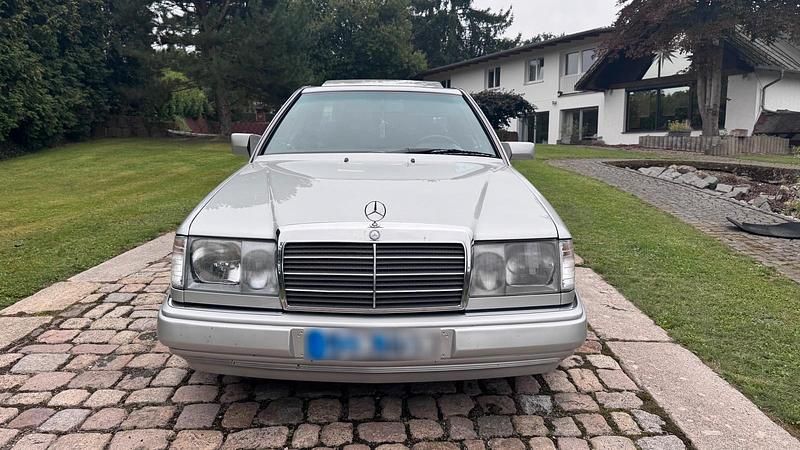 Second-hand Mercedes E320 220 CP (161 kW) 1993 Argintiu Coupe