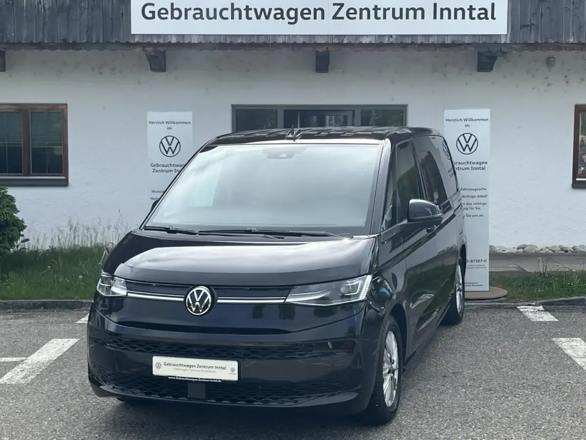 Używany VW Multivan Life 150 KM (110 kW) 2025 Minivan