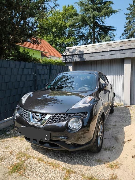 Schwarz Gebraucht 2015 Nissan Juke Tekna SUV | 7.990 € (Guter Preis) - Bild 1/4