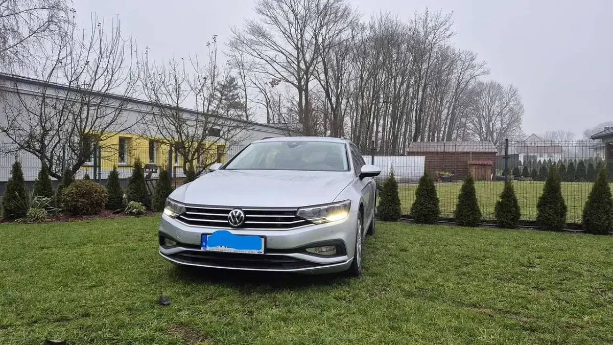 Gebraucht VW Passat Conceptline 150 PS (110 kW) 2022 Silber Kombi