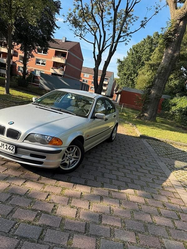 Silber Gebraucht 1999 BMW 316 Limousine | 2.650 € - Bild 1/4