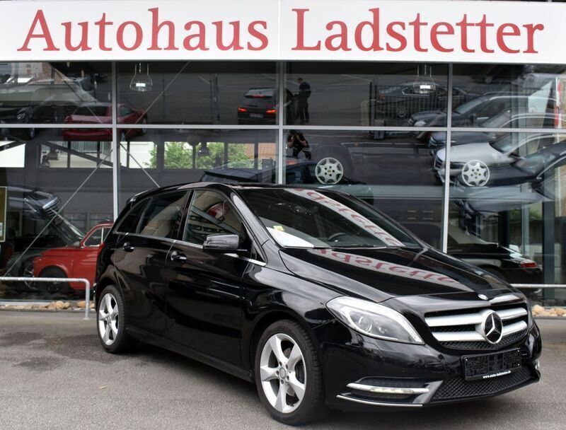 Gebraucht Mercedes B200 Sport 136 PS (100 kW) 2013 Schwarz Van / Kleinbus