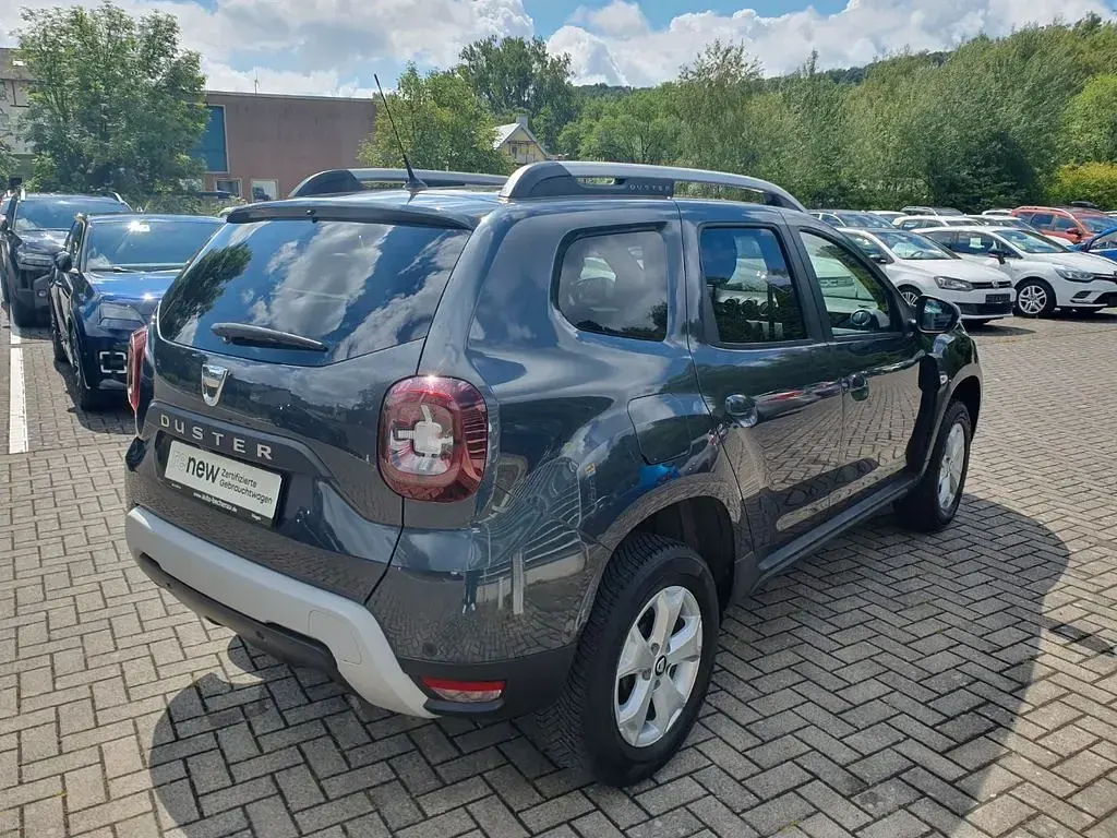 Gebraucht Dacia Duster Comfort 114 PS (83 kW) 2019 Grau "comete" SUV
