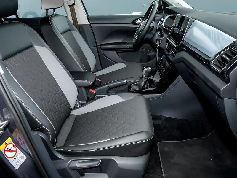 Gebraucht VW T-Cross 116 PS (85 kW) 2025 Grau SUV