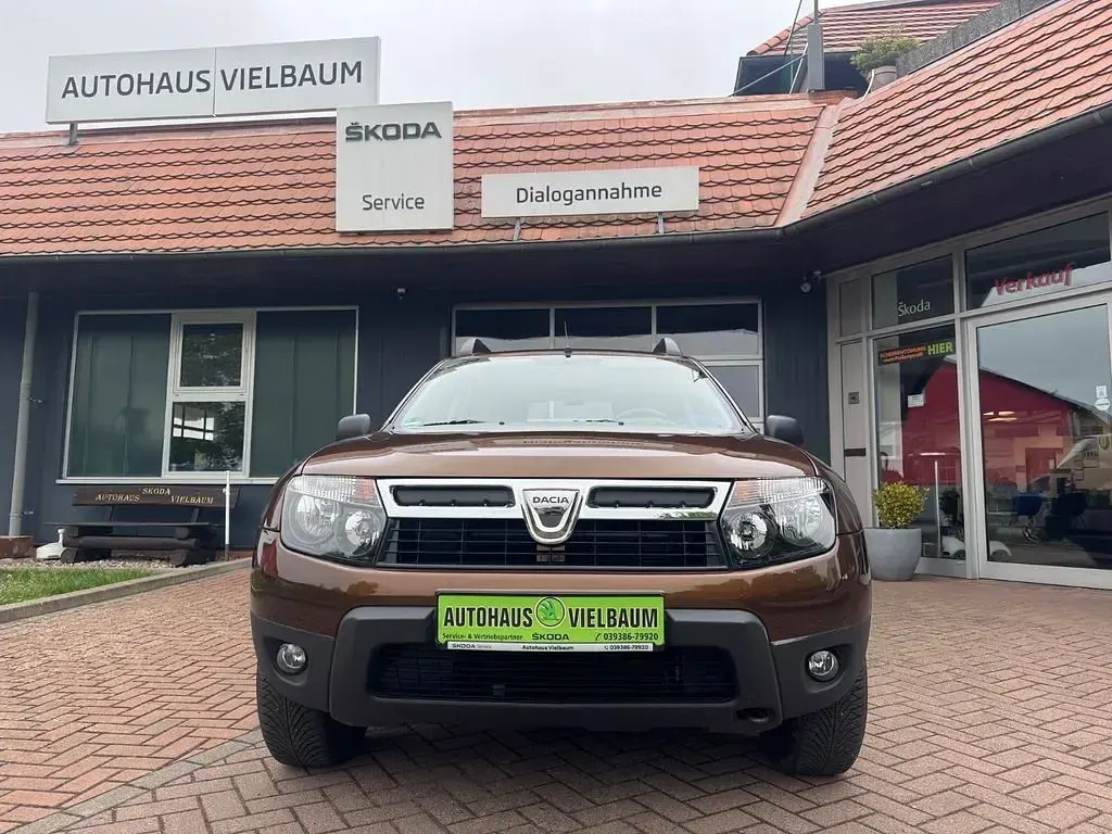 Używany Dacia Duster Lauréate 105 KM (77 kW) 2011 Brązowy SUV
