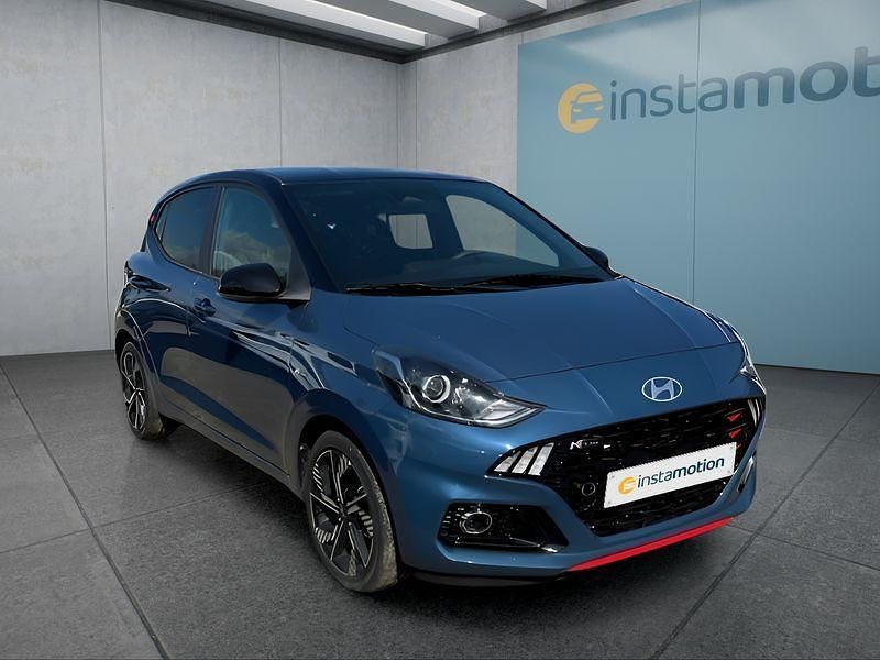 Blau Neu 2025 Hyundai i10 Kleinwagen | 21.799 € (Etwas zu teuer) - Bild 1/4