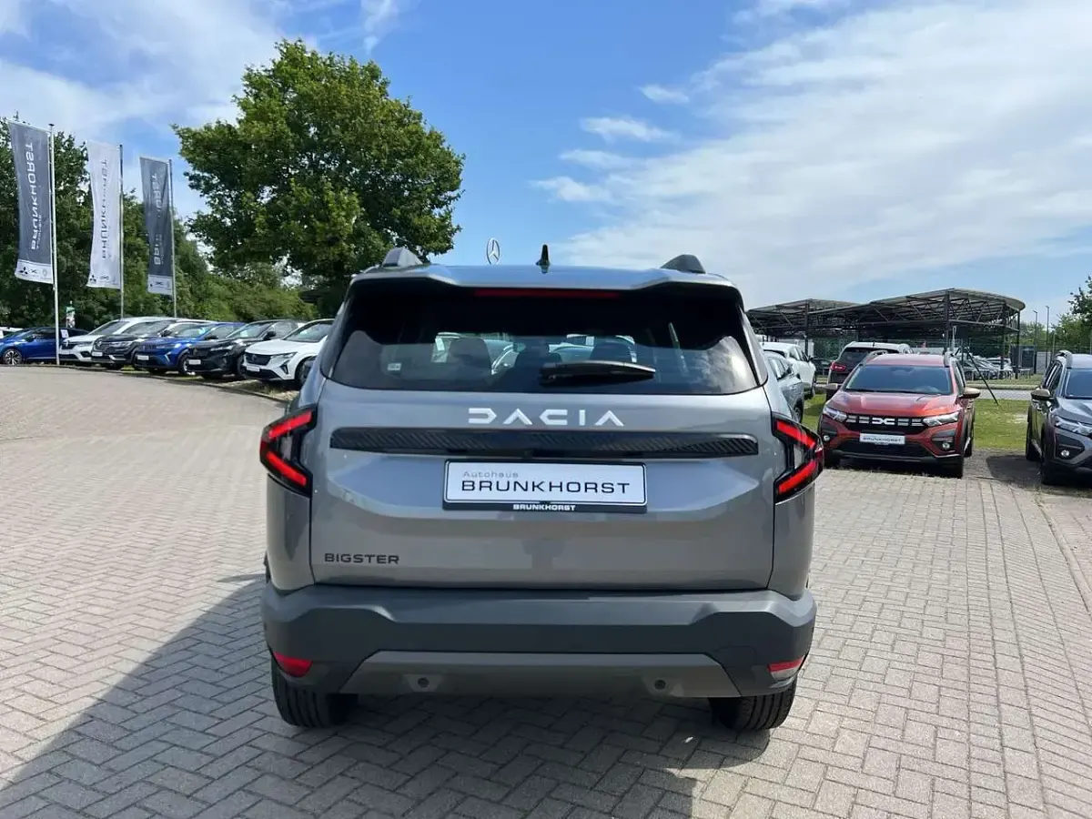 Neu Dacia Bigster Expression 140 PS (102 kW) 2025 Dolomitgrau SUV