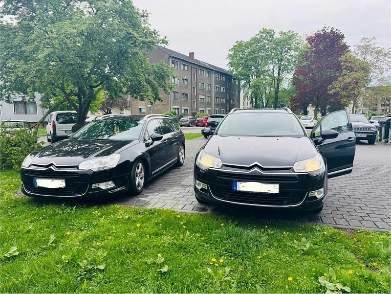 Schwarz Gebraucht 2010 Citroën C5 Kombi | 1.800 € (Etwas zu teuer) - Bild 1/4