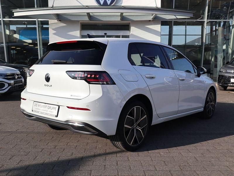 Neu VW Golf VIII Style 204 PS (150 kW) 2026 Weiß Limousine