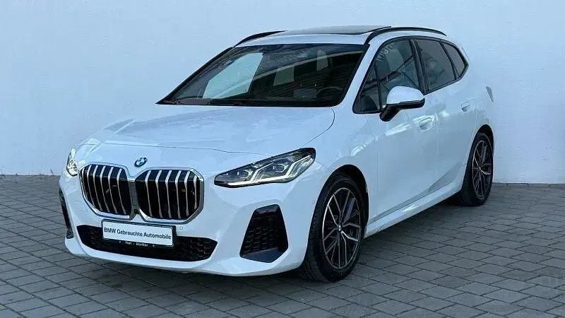 Gebraucht BMW 223 Active Tourer M Sport 204 PS (150 kW) 2022 Weiß Van / Kleinbus