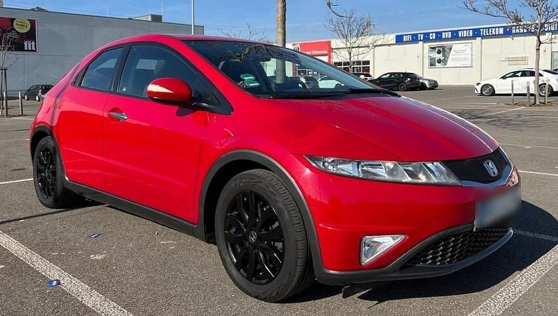 Gebraucht Honda Civic 100 PS (73 kW) 2010 Rot Limousine