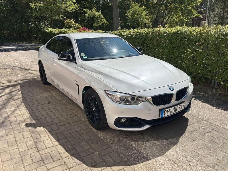 Weiß Gebraucht 2014 BMW 435 Sport Line Coupé | 16.800 € (Guter Preis) - Bild 1/4